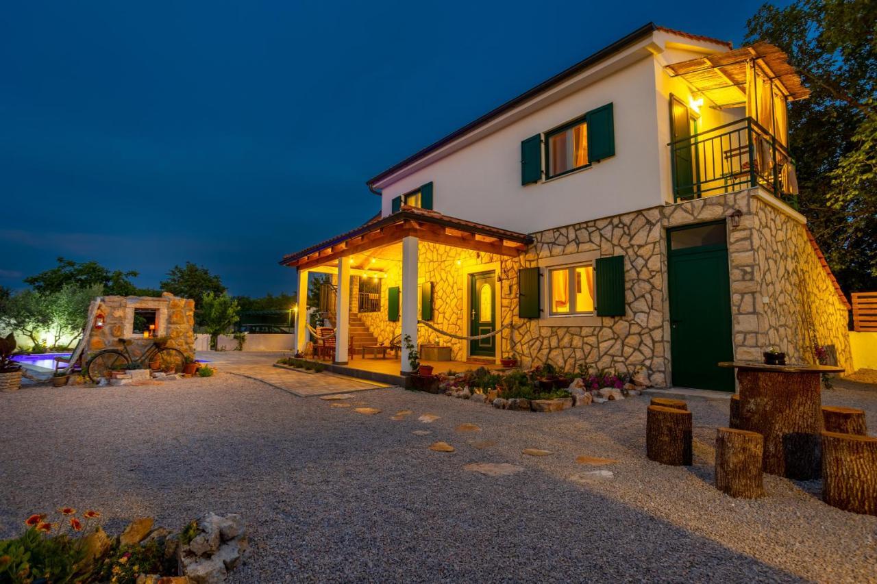 Villa Adastra Malinska Bagian luar foto