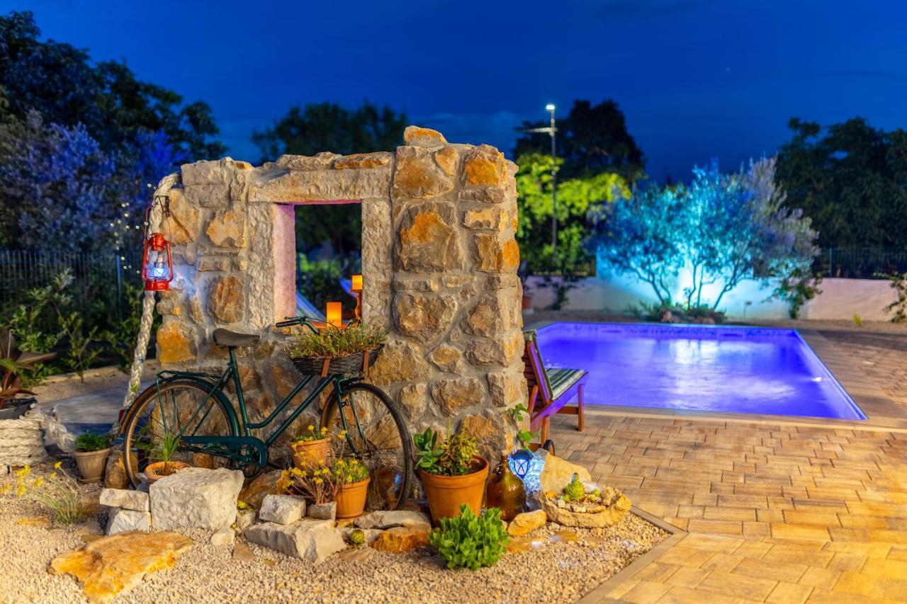 Villa Adastra Malinska Bagian luar foto